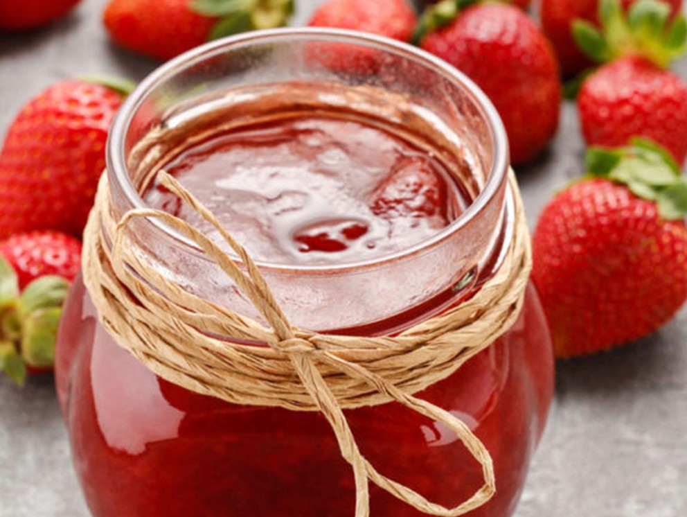 Ksylitol w domowych przetworach z truskawek – przepis
